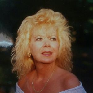 Meet your Posher, Janan